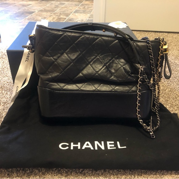 Preowned Chanel Gabrielle hobo. Large - Picture 2 of 4